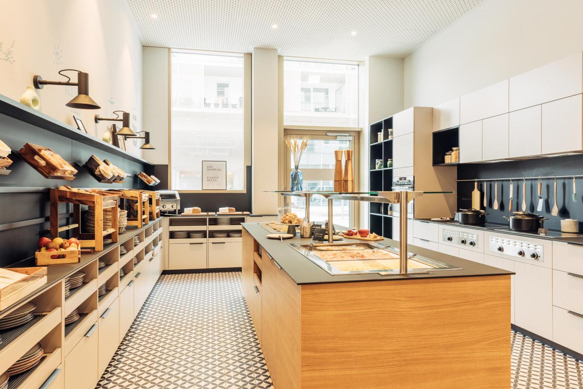 Harry'S Home Graz-Smart City Hotel & Apartments Bagian luar foto